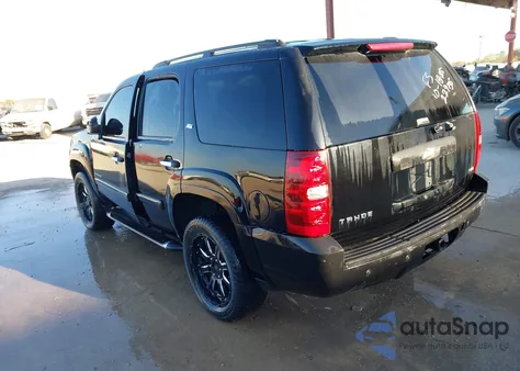 2008 Chevrolet Tahoe Lt z USA, uszkodzony, nr VIN 1GNFK13008R229735